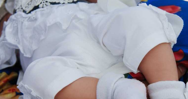 Карпинск Свердловская область мать прятала дочку в шкафу полгода