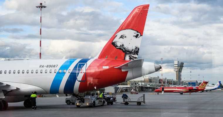 причина аварийной посадки Ямал Петербург