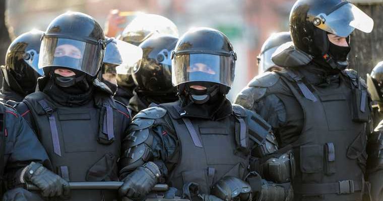 Челябинск Магнитогорск Навальный 14 февраля участие фонарики Любовь сильнее страха