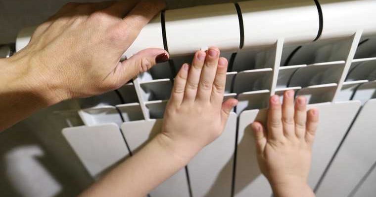 жители замерзают