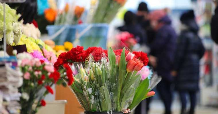 Что подарить на 8 марта восьмое марта