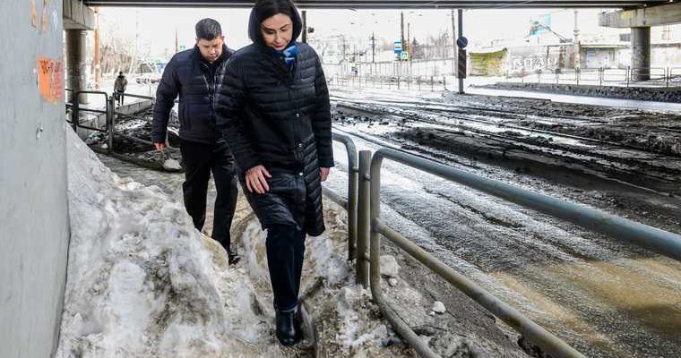 Глава Челябинска проверила качество уборки города от снега — главврач детской больницы будет участвовать в праймериз ЕР — в военном суде сменится председатель — директора аэропорта оставили под домашним арестом. Все самые интересные и важные новости Челябинской области к утру 25 марта — в обзоре URA.RU: