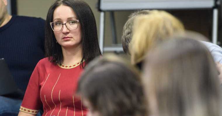 депутат Крылова подставила Единую Россию выборы 2021 Асбестовский избирательный округ