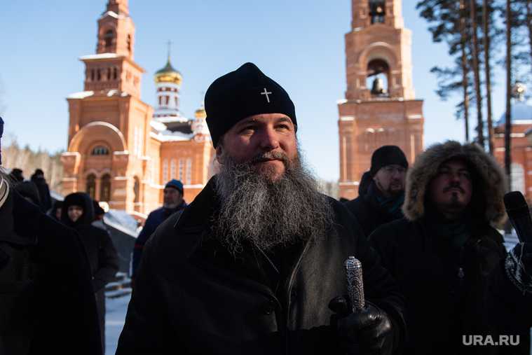 митрополит Екатеринбургский и Верхотурский Евгений Среднеуральский монастырь штурм Свердловская область