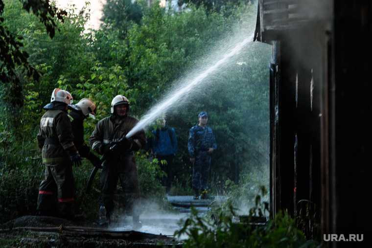 пожар село Бызово Свердловская область погибли дети подробности