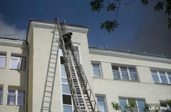 Екатеринбург горит еврейский дом Шейнкмана 19