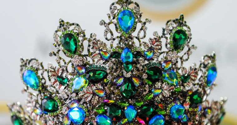 Денисова Улыбка Вселенная 2021