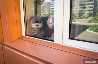 Челябинск мальчик выпал из окна