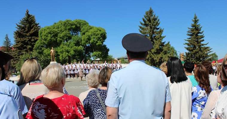 Челябинская область полиция школы линейки последний звонок алкоголь