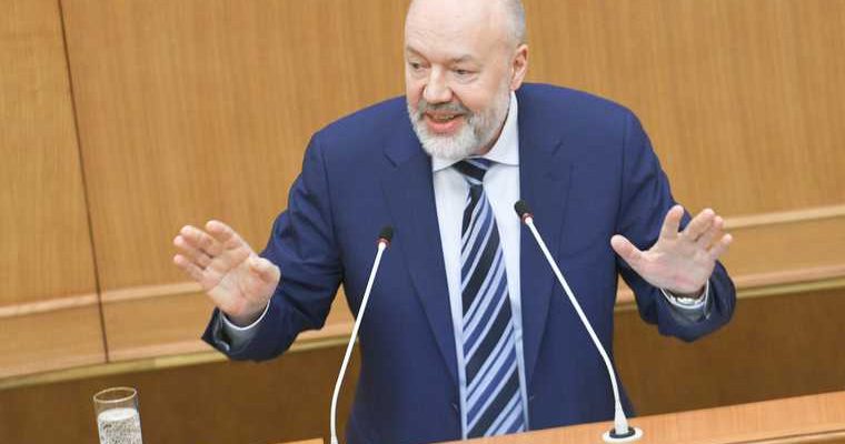 Павел Крашенинников